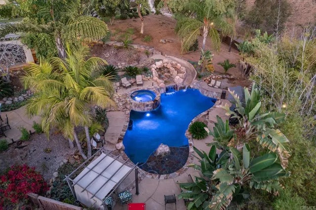 636 Ora Avo Drive, Vista