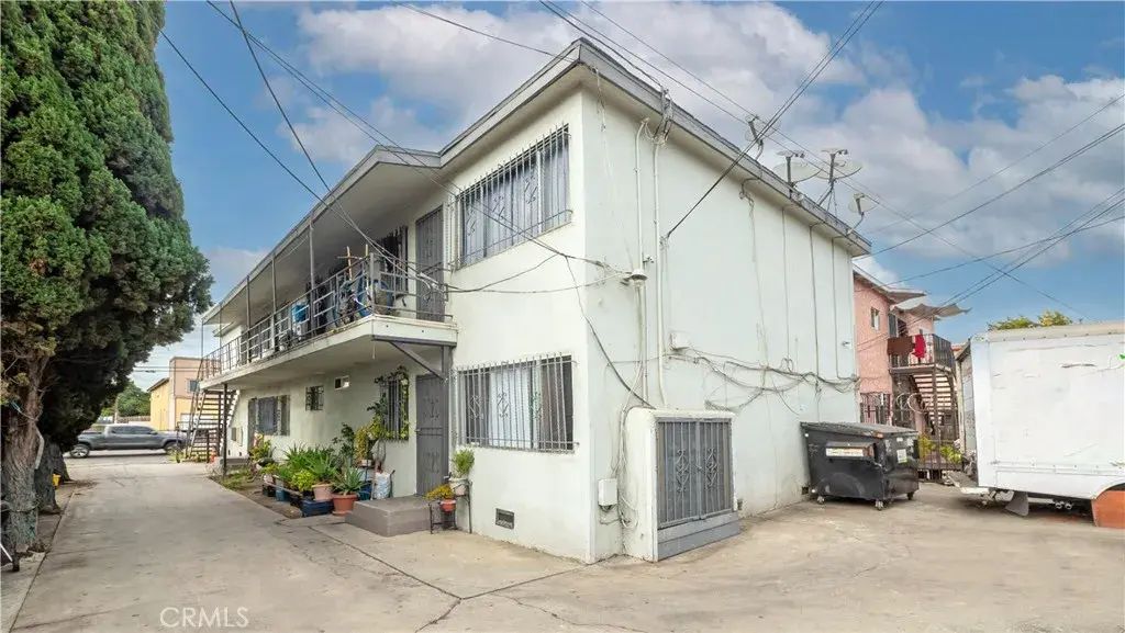 5110 Compton Avenue, Los Angeles