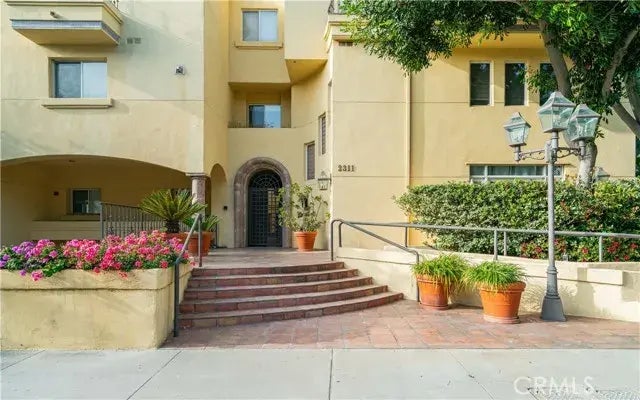 2311 Schader Drive 106, Santa Monica