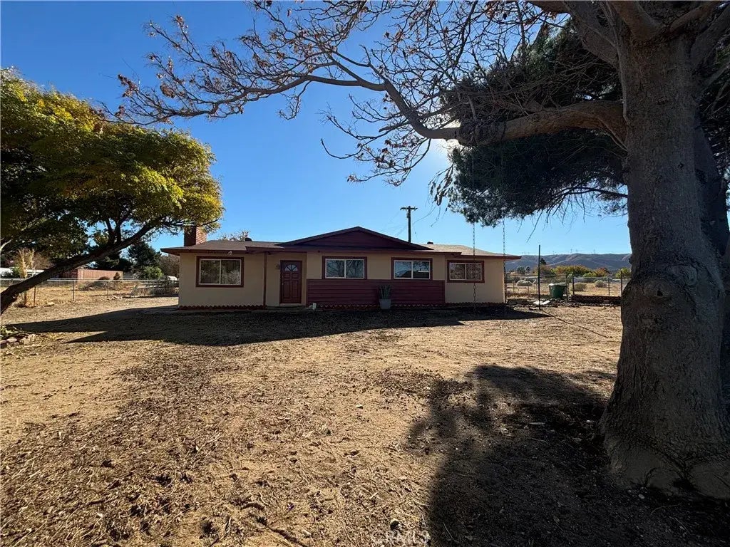 5037 W Avenue M8, Lancaster