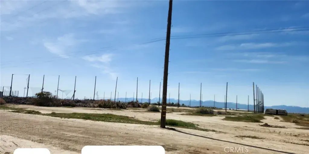 5900 Avenue F-8, Lancaster