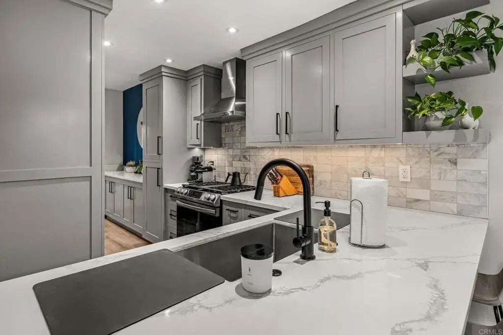 7767 Caminito Monarca 111, Carlsbad