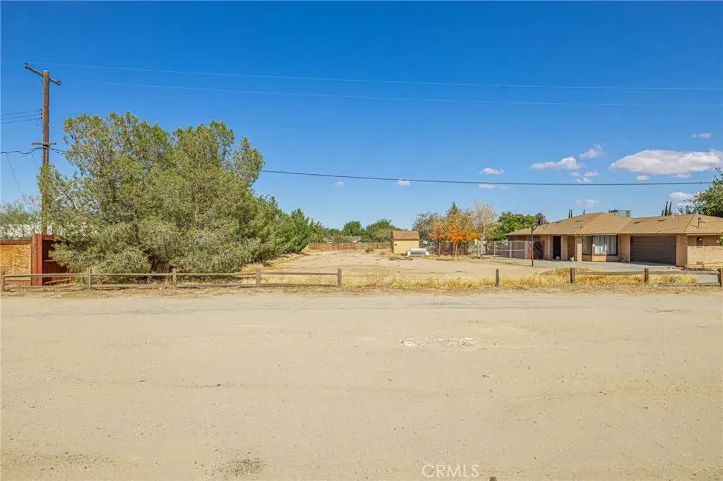 Avenue R 14, Palmdale