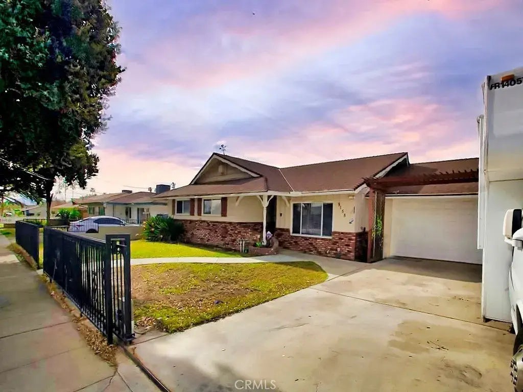 9158 Alder Avenue, Fontana