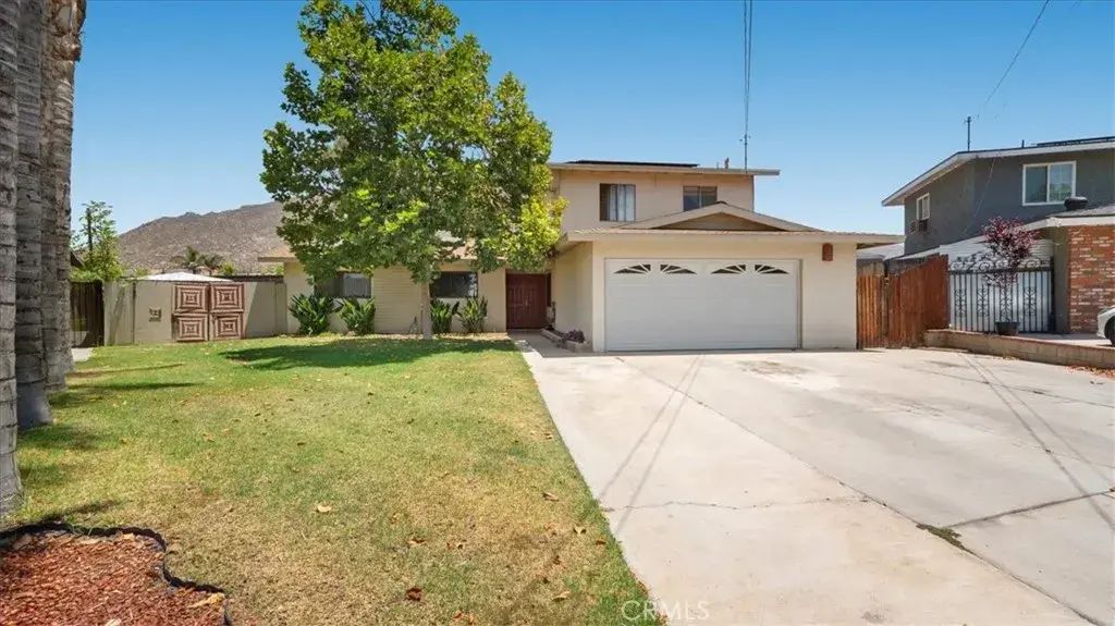 145 Carlota Way, Riverside