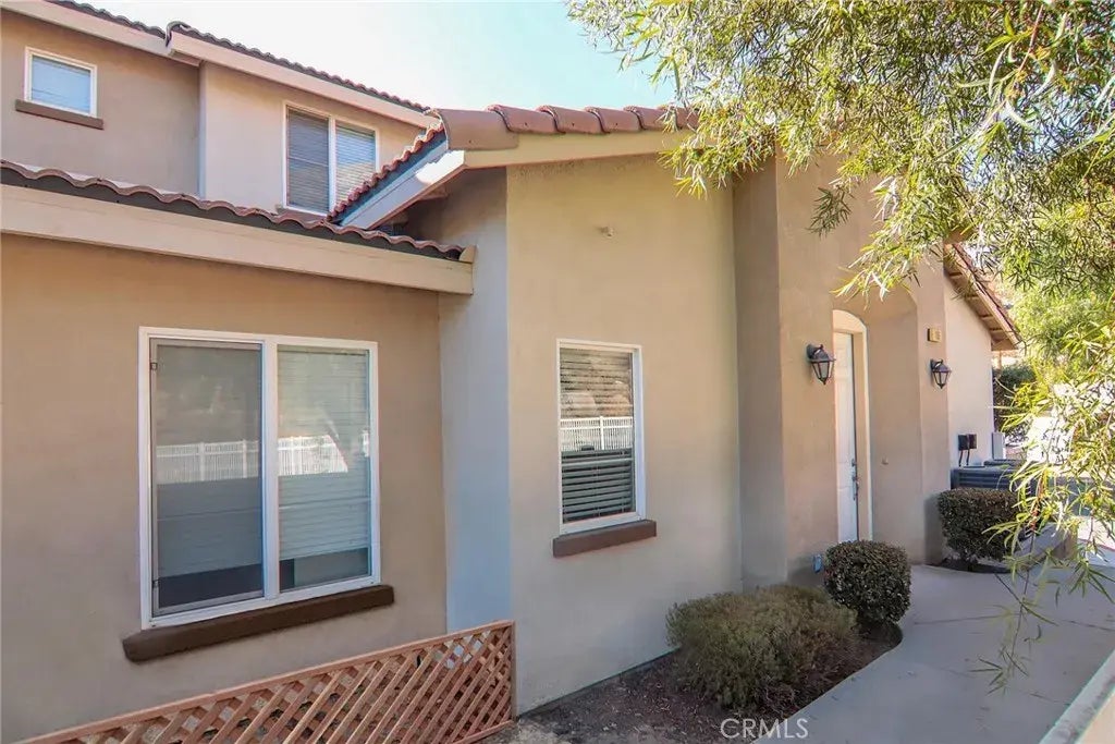 896 Poppyseed Way 105, Hemet