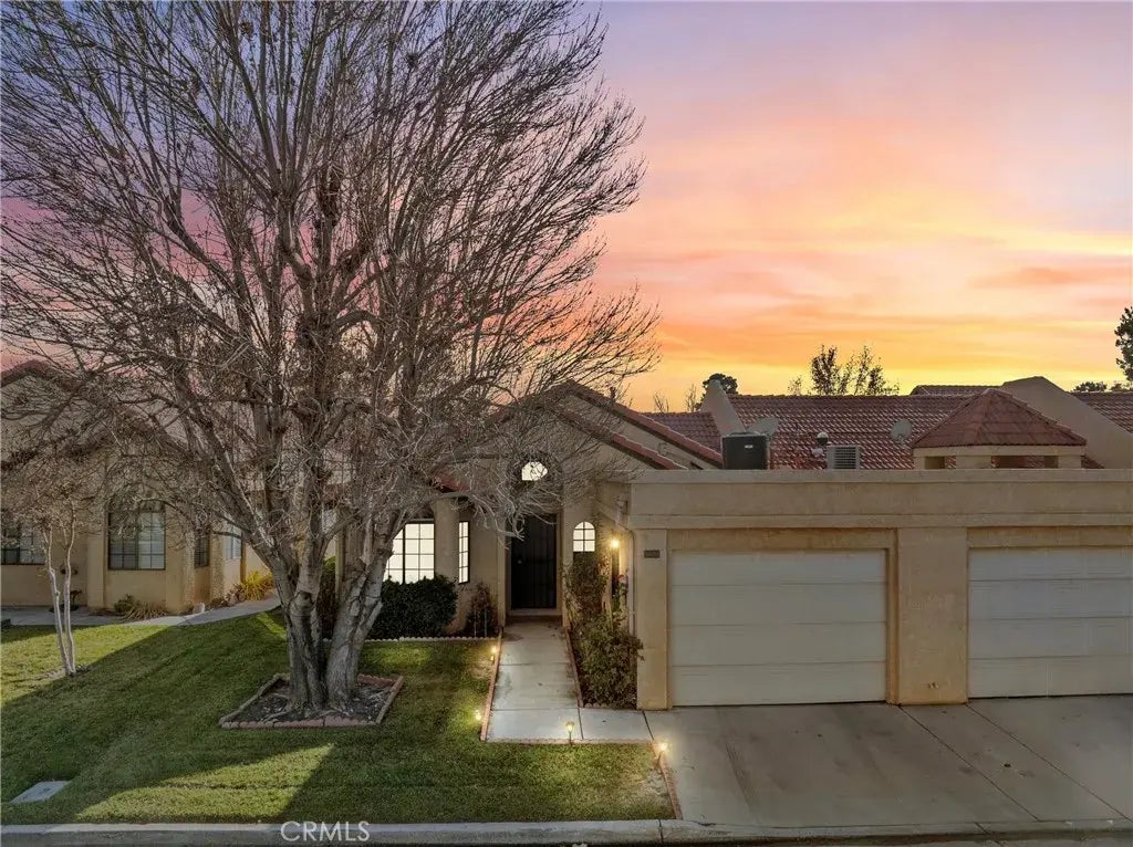19033 Elm Drive, Apple Valley