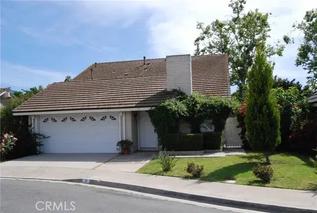 18 Star Thistle, Irvine