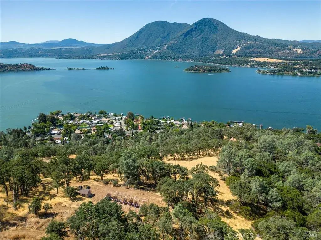 9502 Glenhaven, Glenhaven