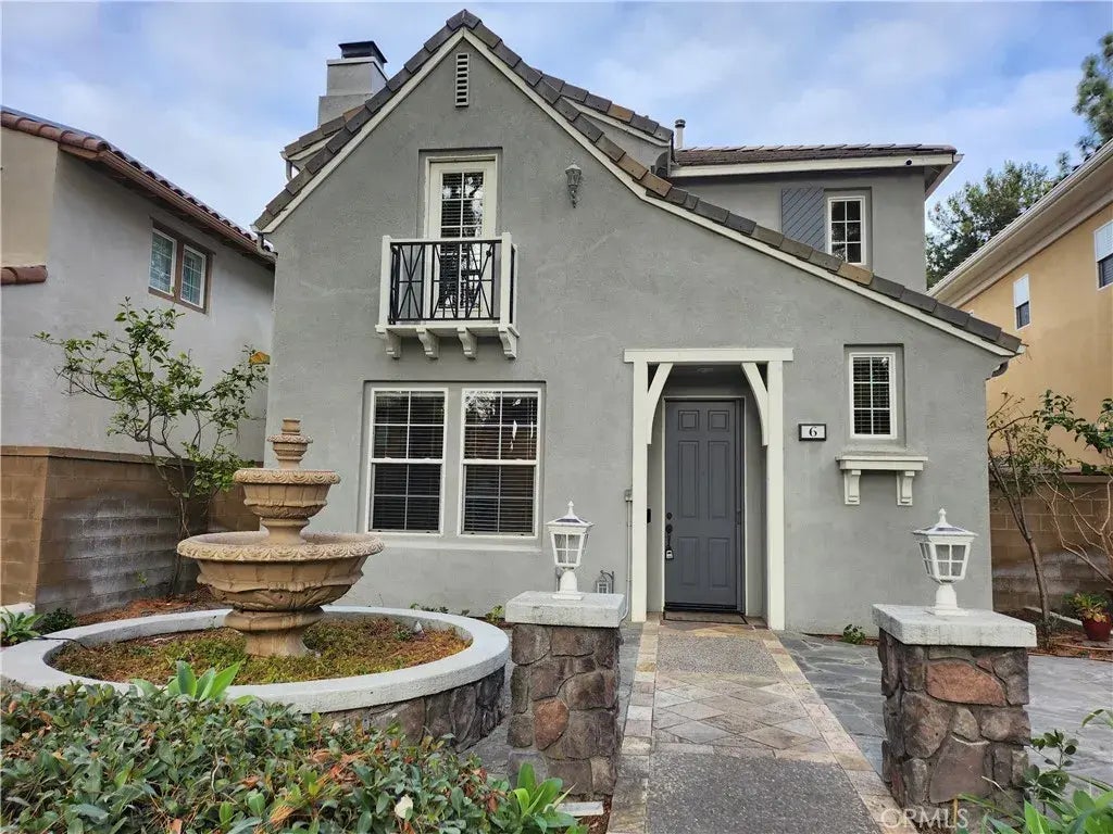 6 Avalon, Irvine