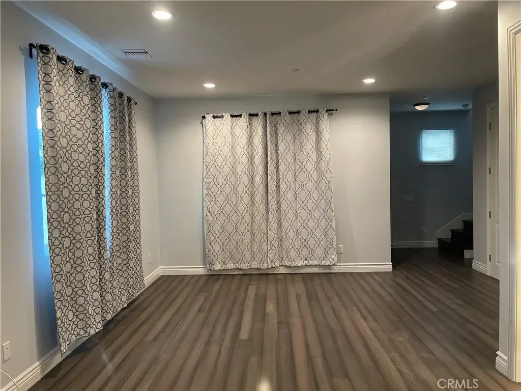 683 N 1st Avenue D, Arcadia