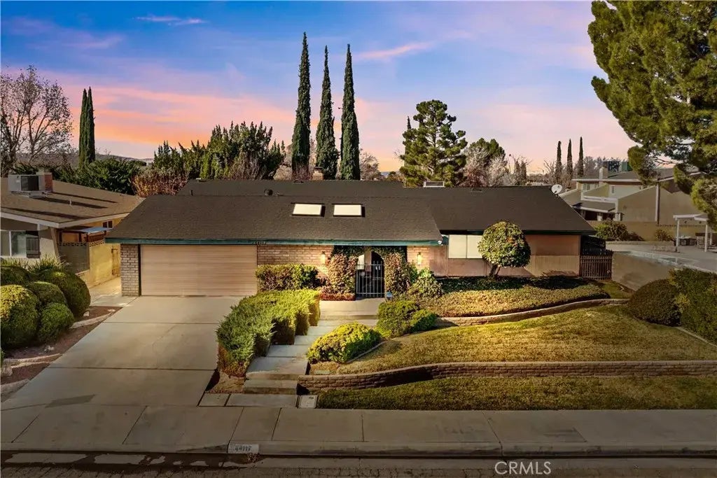 44117 27th Street West, Lancaster