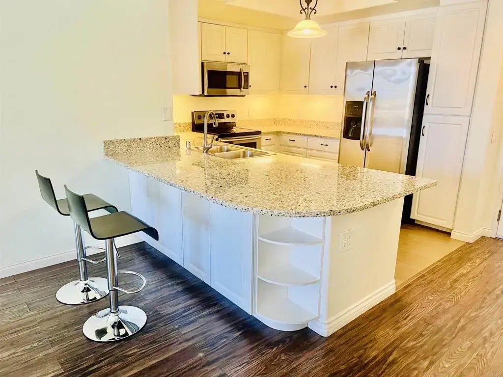 9237 Regents Road K208, La Jolla