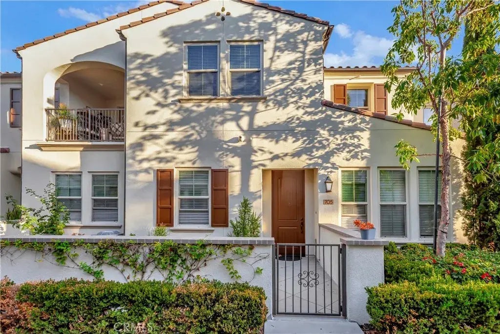 705 Trailblaze, Irvine