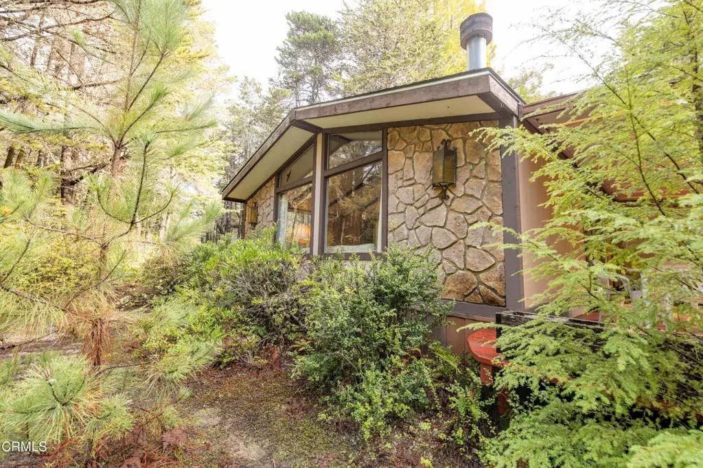 3350 King Salmon Lane, Albion