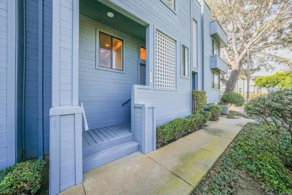 847 America Way, Del Mar