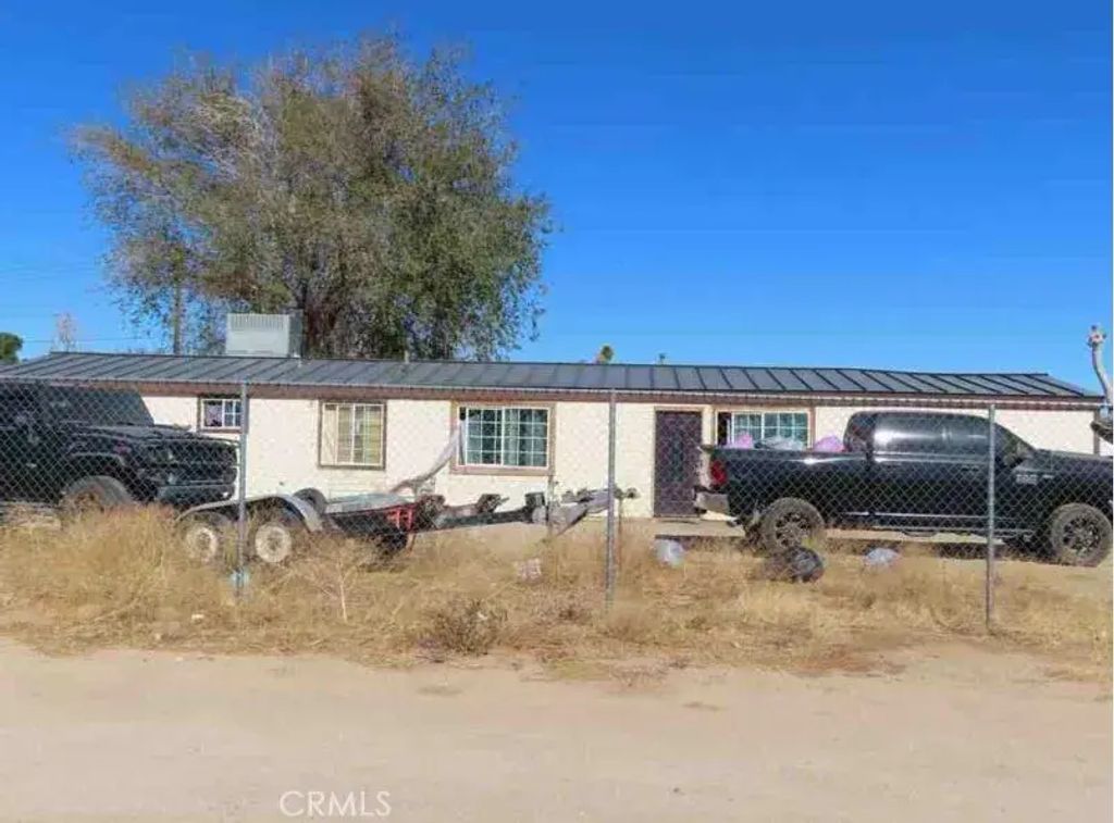 1635 W Avenue N12, Palmdale