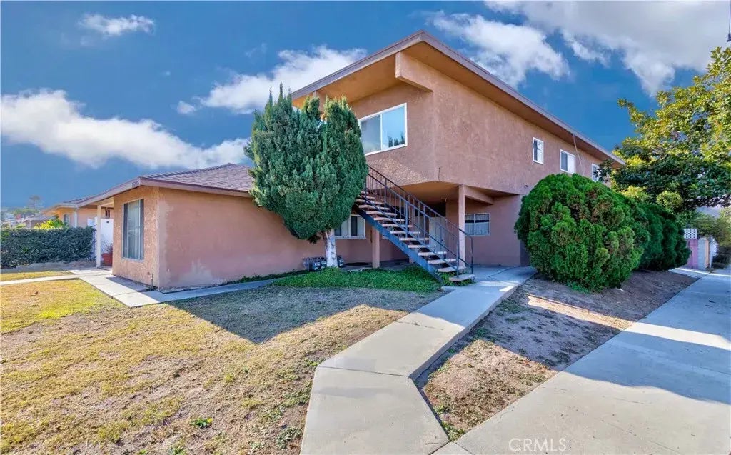 25205 Denny 201, Torrance