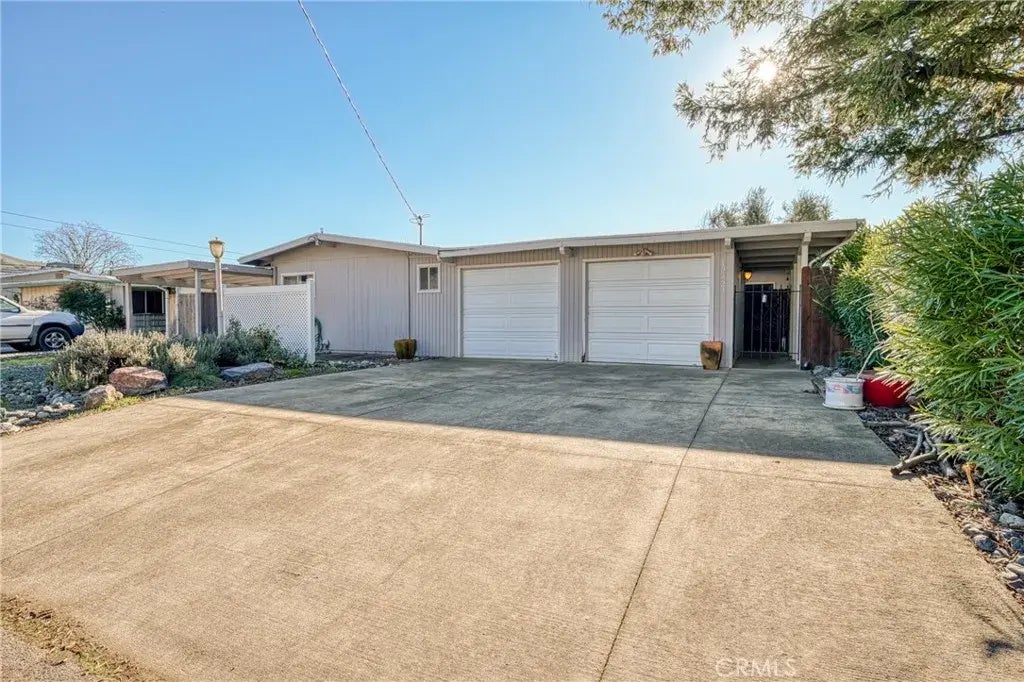 12723 Shoreview Drive, Clearlake Oaks