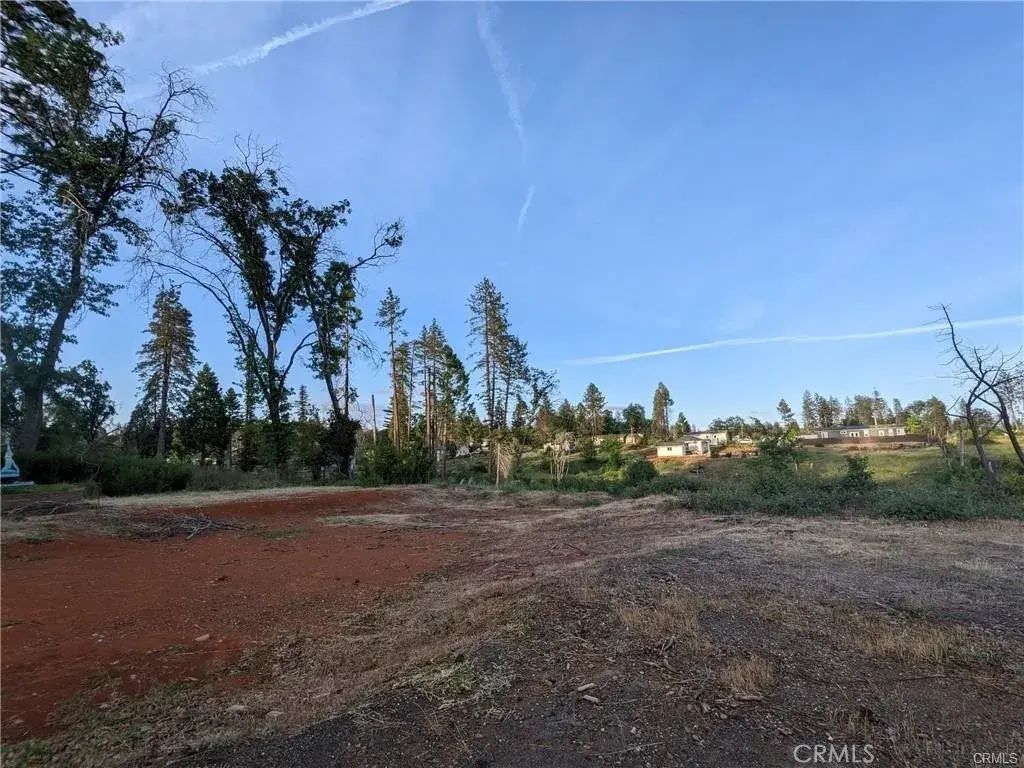 5889 Golden Oaks, Paradise