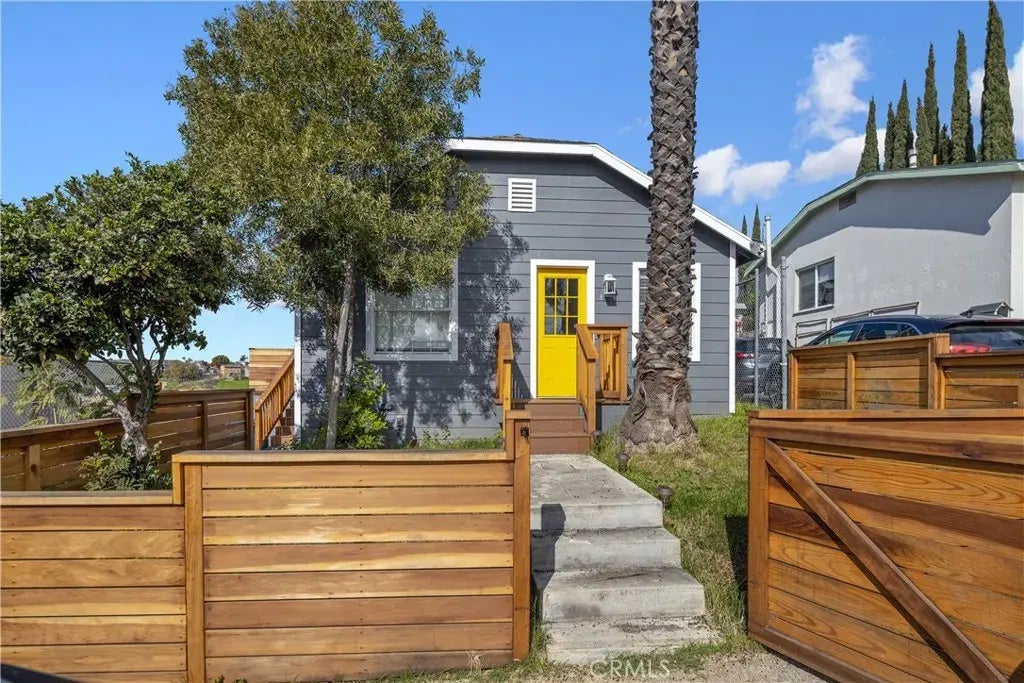 5023 O Sullivan Drive, Los Angeles