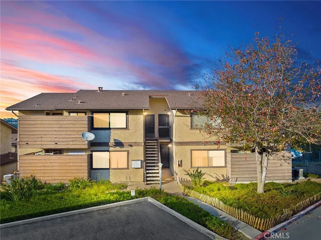 5111 Fontaine Street 111, DEL CERRO