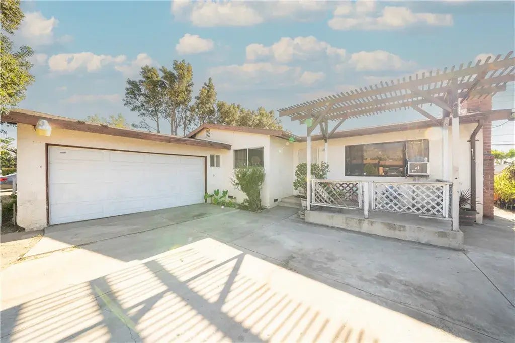 25419 Edgemont Drive, San Bernardino