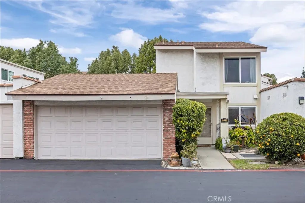 1223 Lenwood, Upland