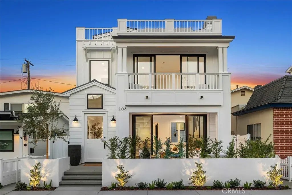 208 Collins Avenue, Newport Beach