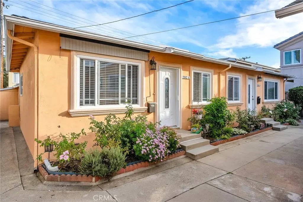 2512 Apple Av A, Torrance