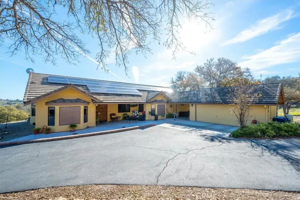 1885 Nacimiento Lake Drive, Paso Robles