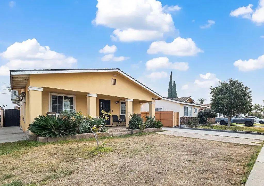 6220 Alamo Ave, Bell