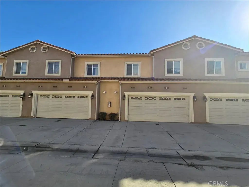 8026 Telegraph Road, Downey