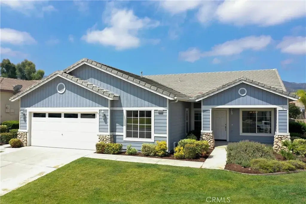 3946 Camelback Circle, Corona