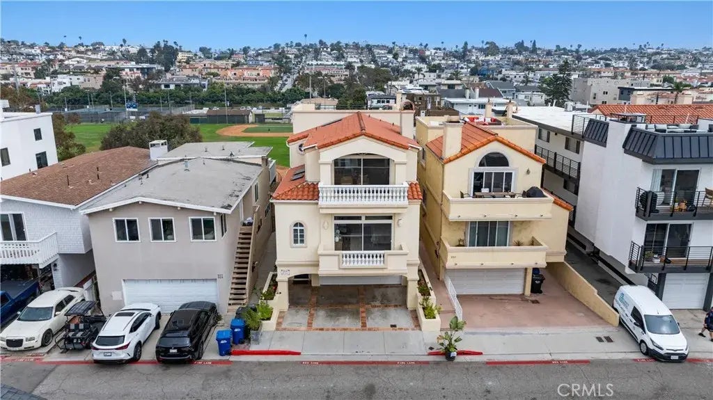 900 Loma Drive, Hermosa Beach