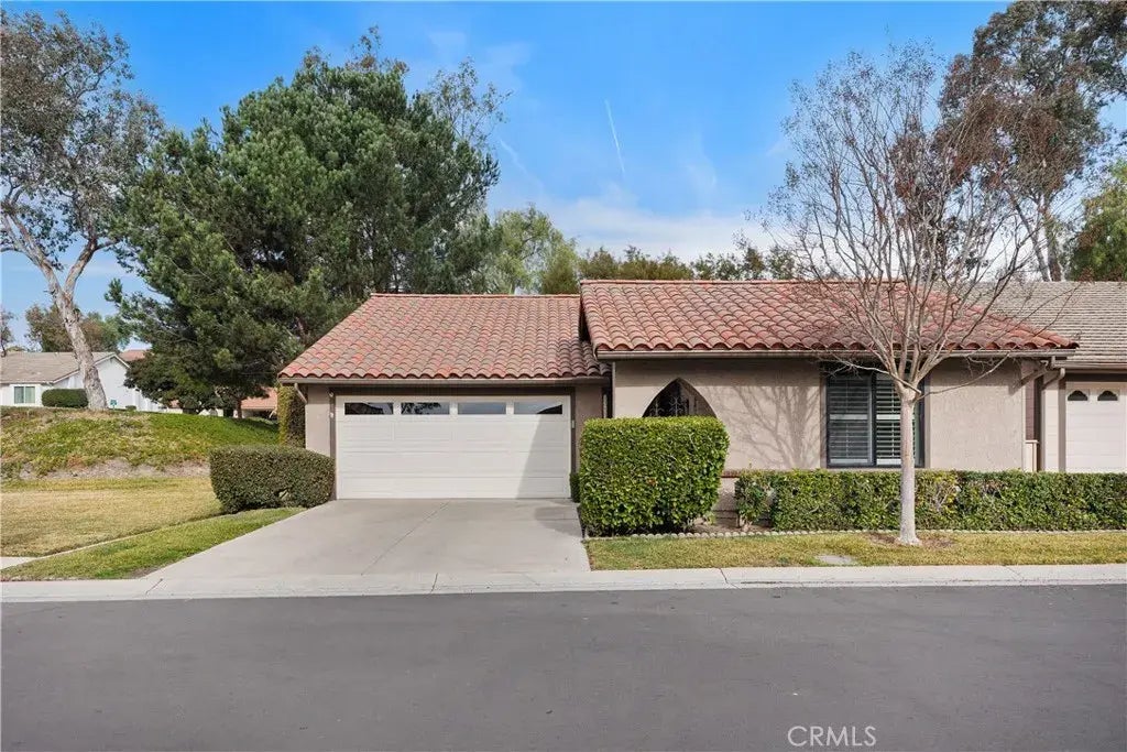 23652 Villena, Mission Viejo