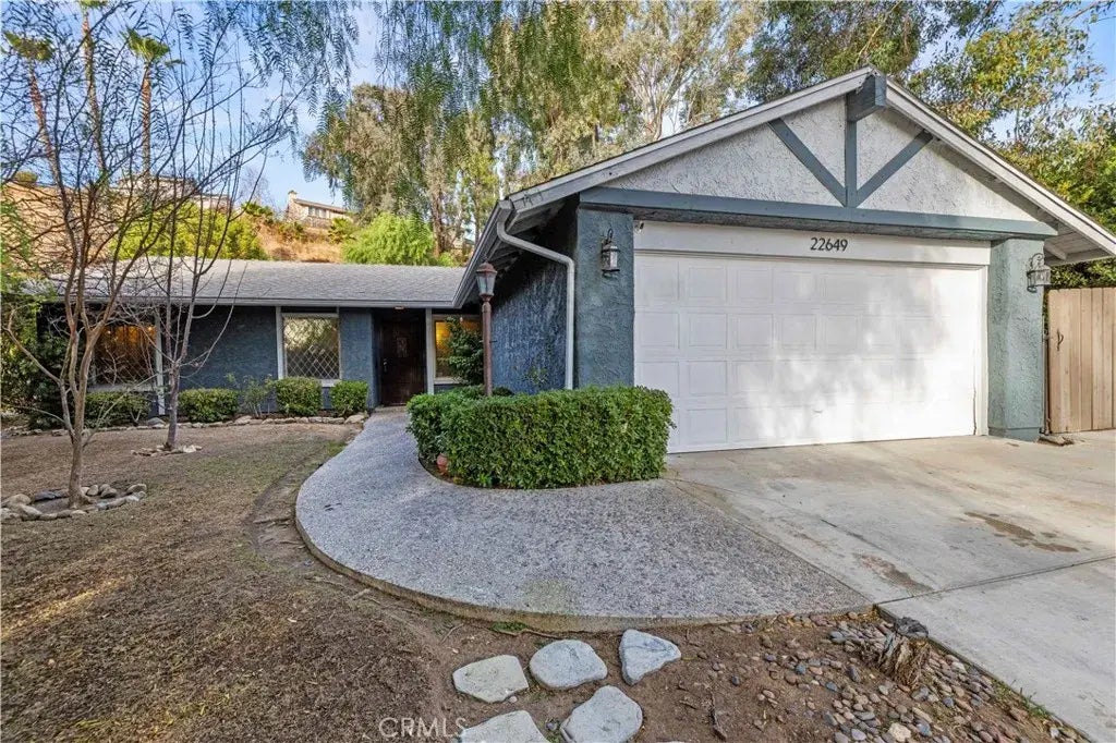 22649 Calvello Drive, Saugus