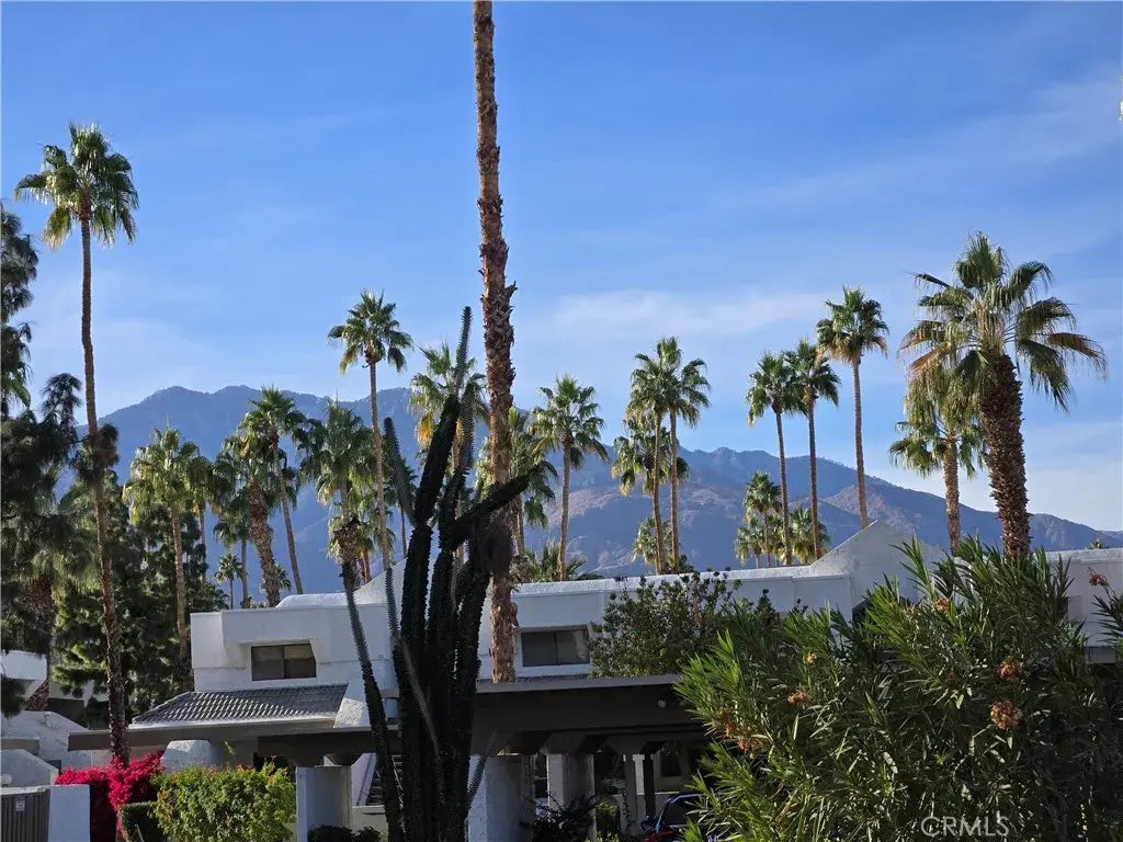 5301 E Waverly Drive 195, Palm Springs