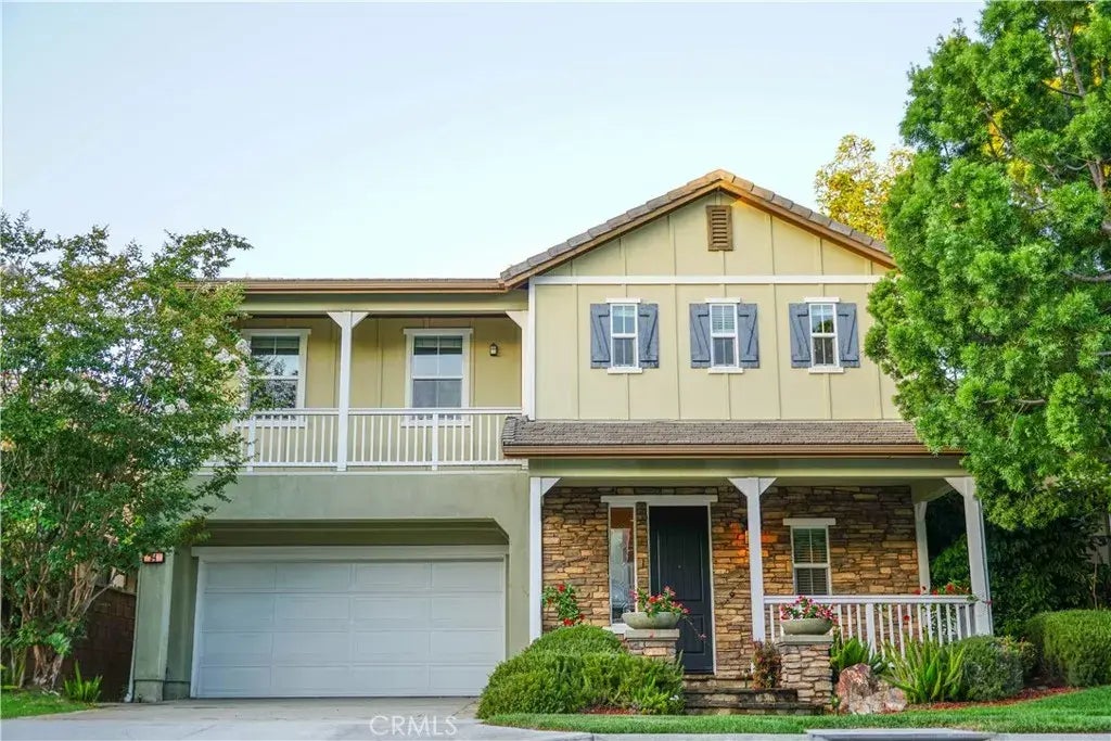 24 Sweet Shade, Irvine