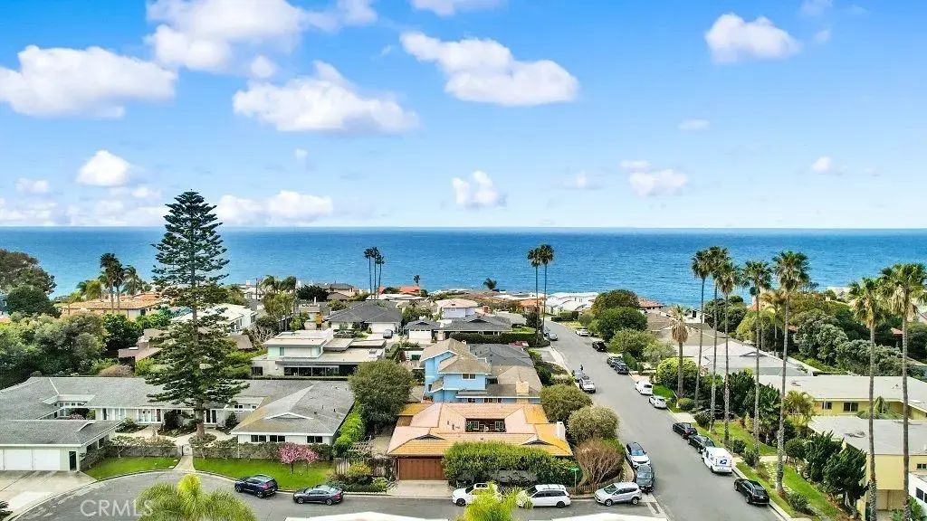 1594 Via Capri 1, Laguna Beach