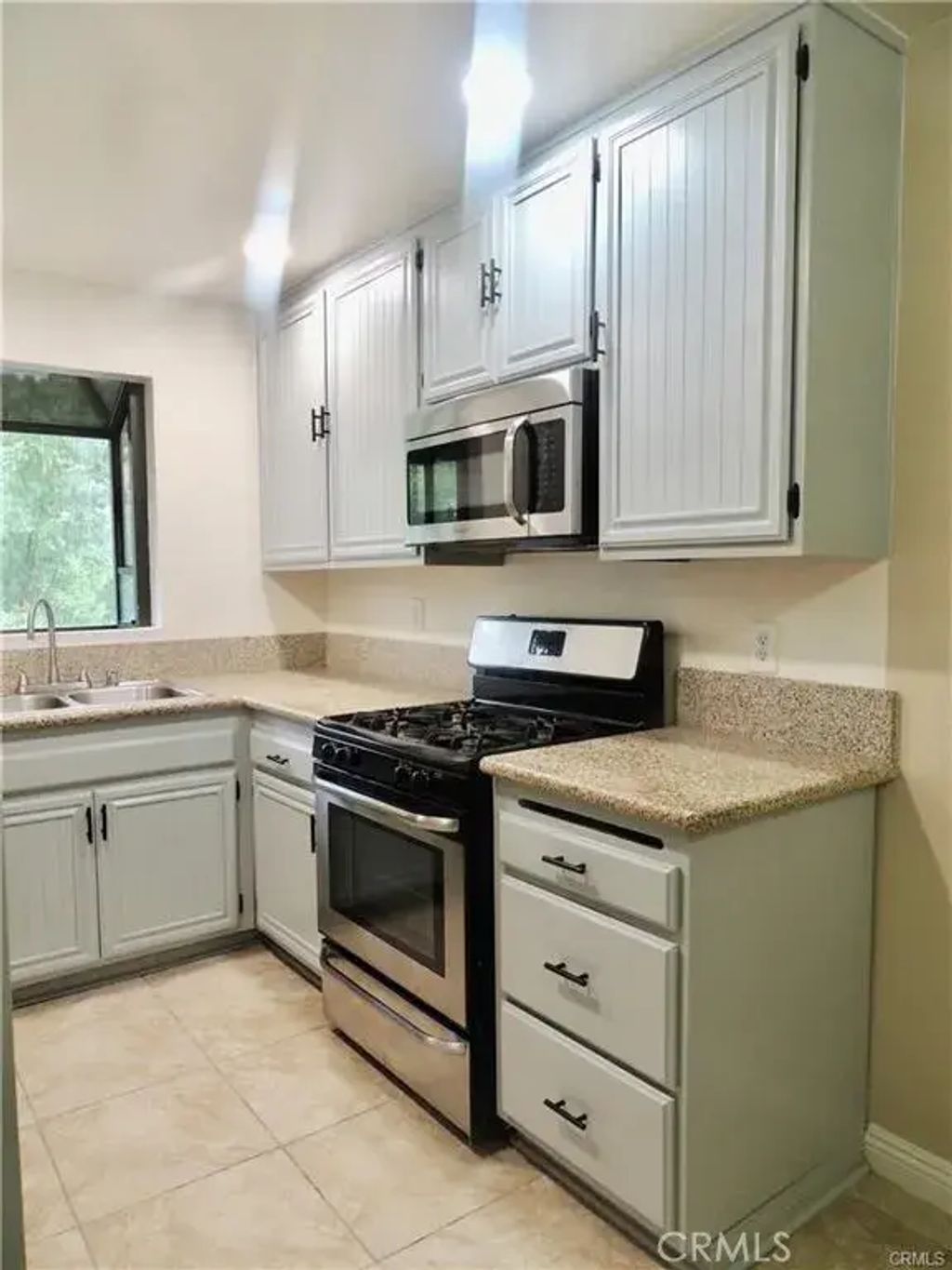 18145 American Beauty Drive 108, Canyon Country