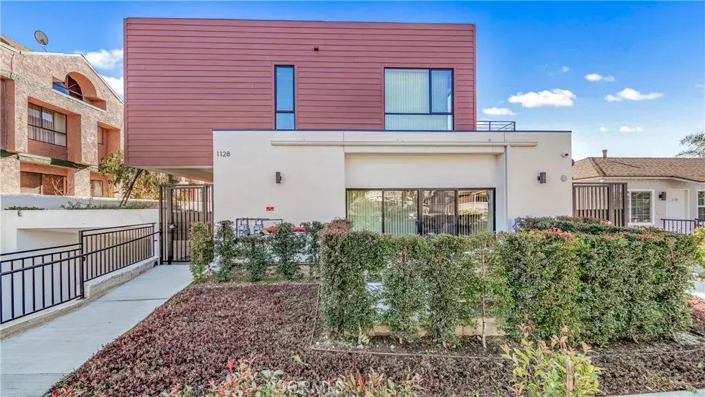 1128 Stanley Avenue A, Glendale