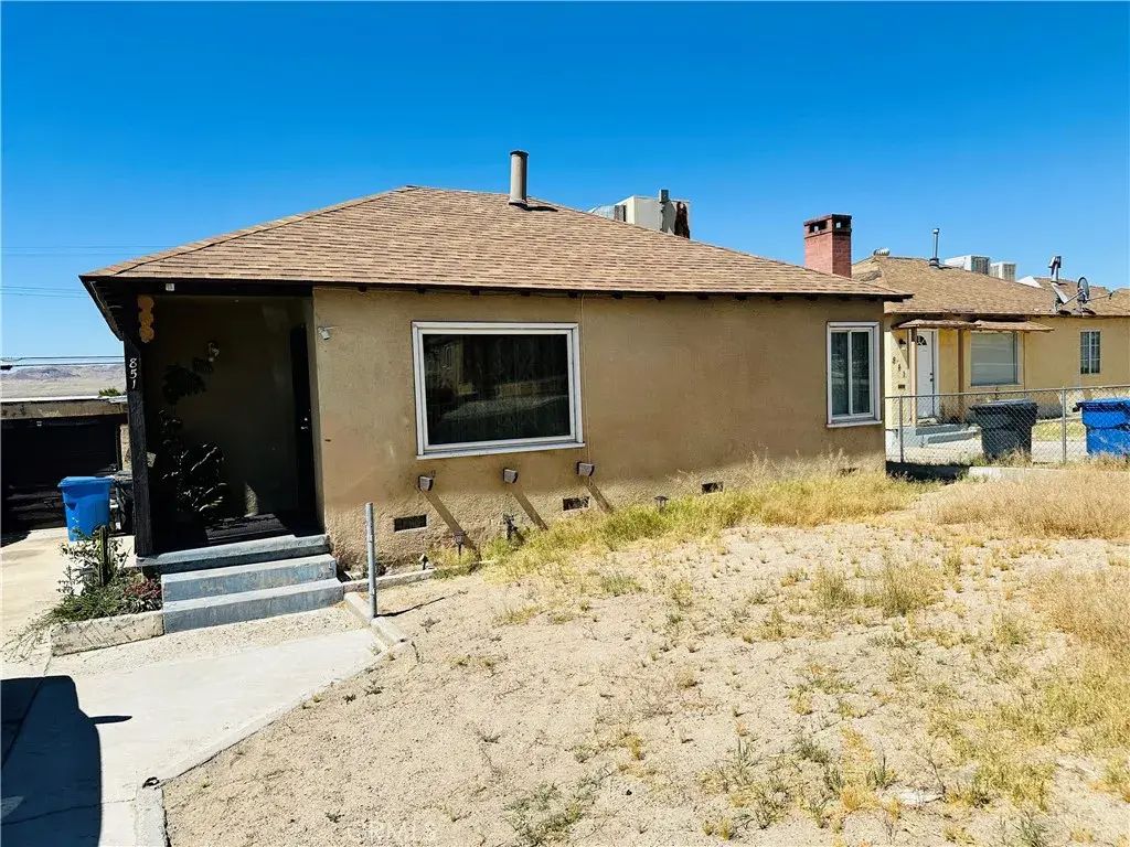 851 Flora Street, Barstow