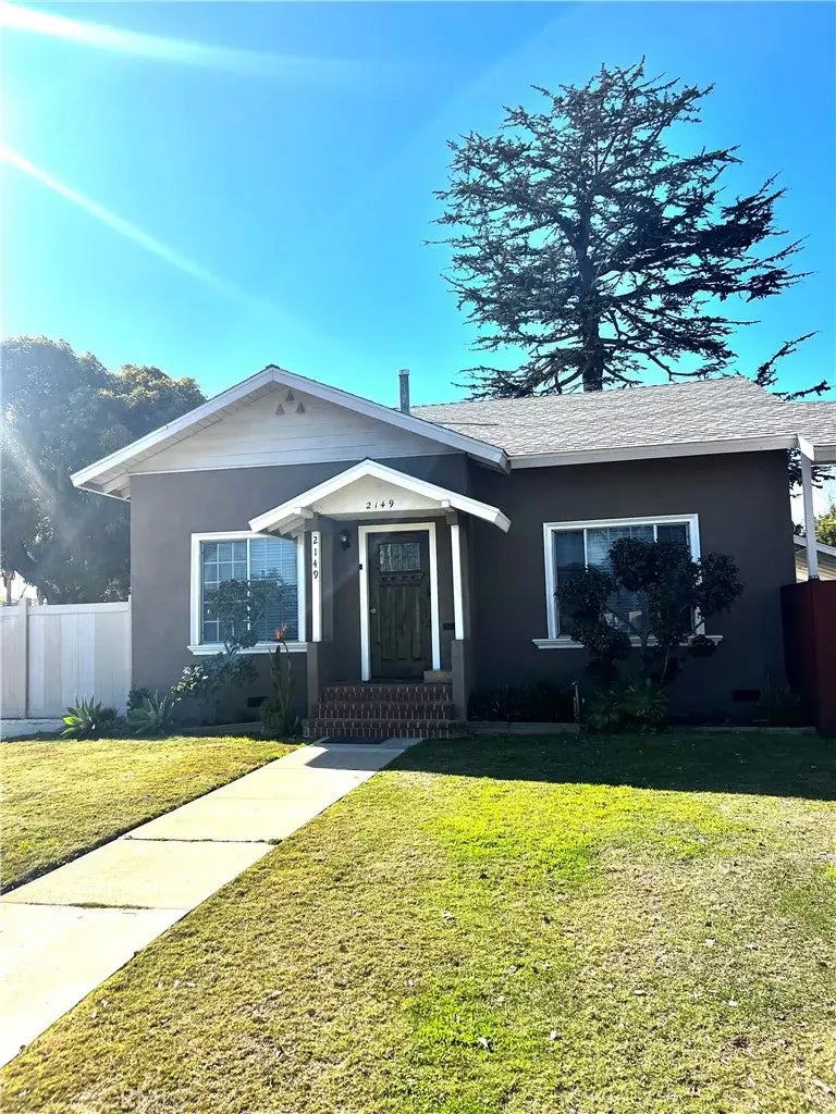 2149 Greenfield Avenue, Los Angeles