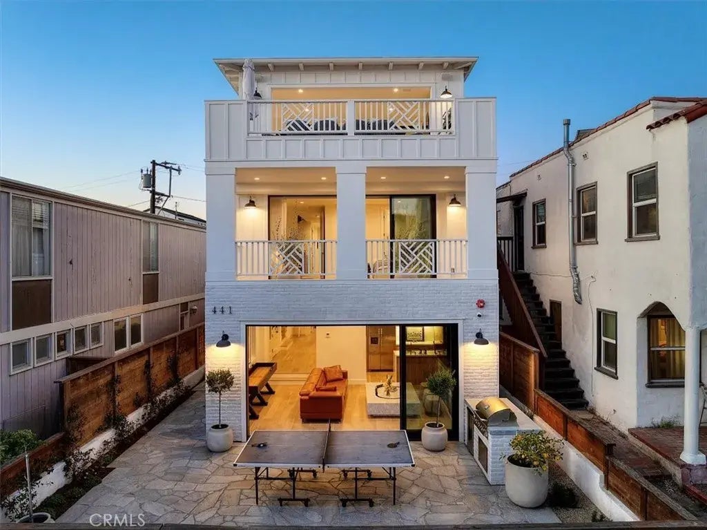 441 34th Street, Manhattan Beach