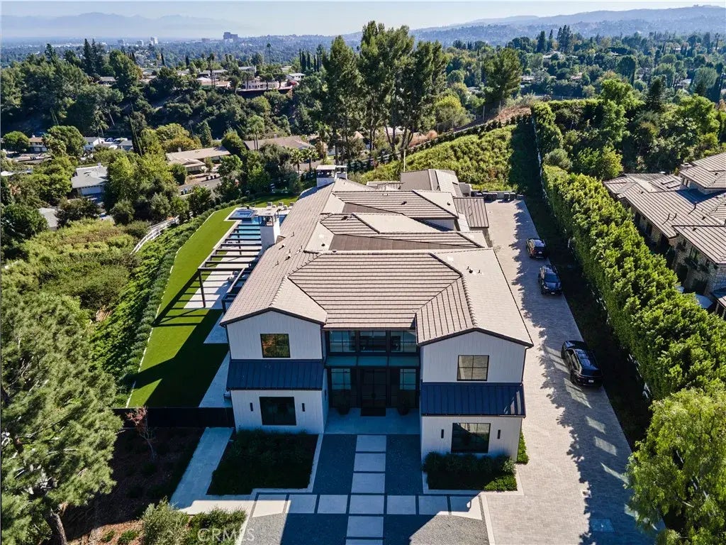 6080 John Muir Road, Hidden Hills