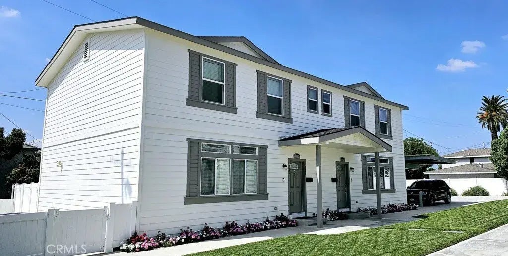 18621 E Pearl Avenue, Orange