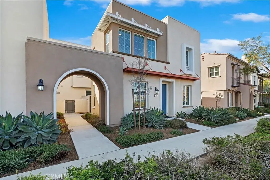 170 Paramount, Irvine