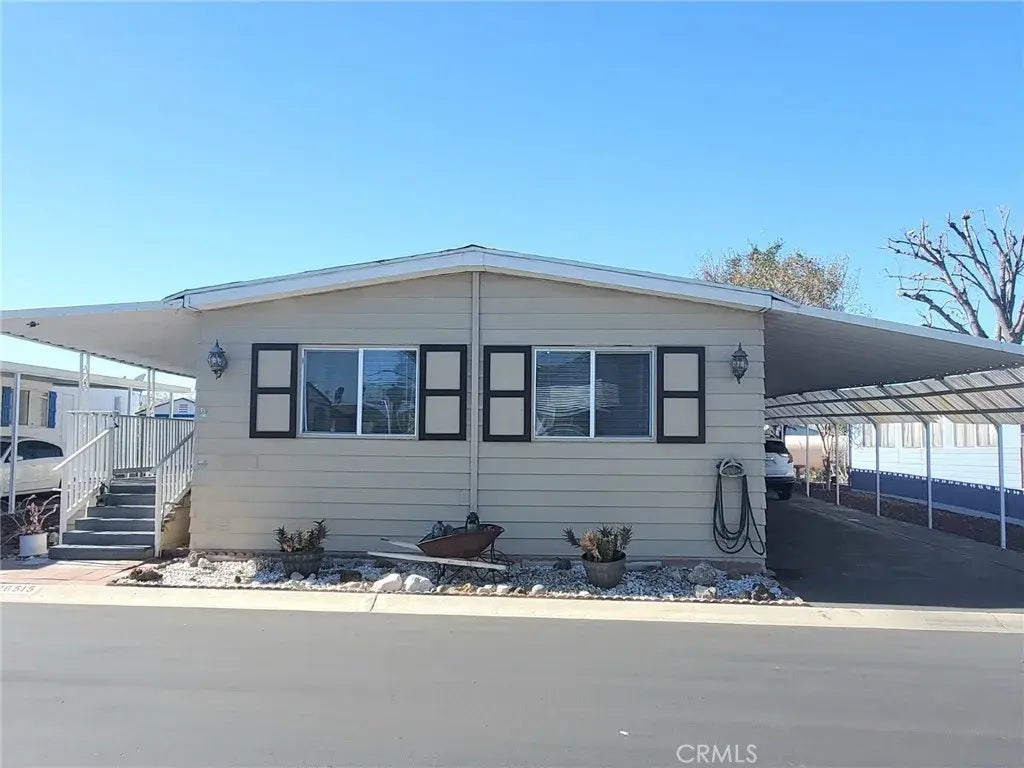 26515 Cockleburr, Canyon Country