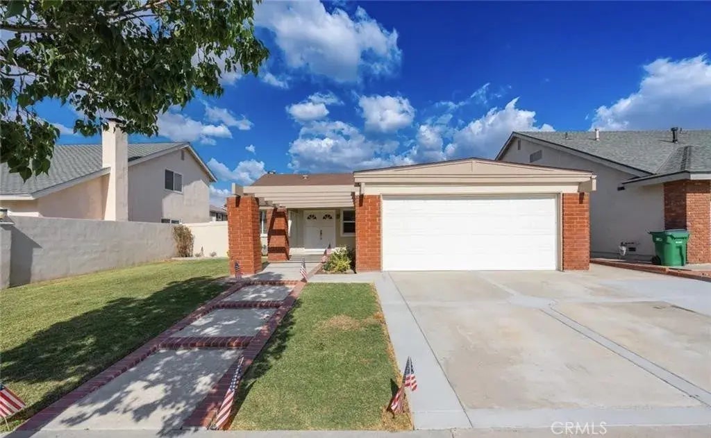 5121 Doanoke Avenue, Irvine